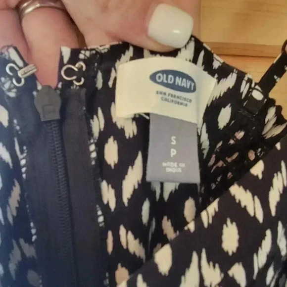 Old Navy Flare Sun dress black/white, size small - Picture 4 of 5